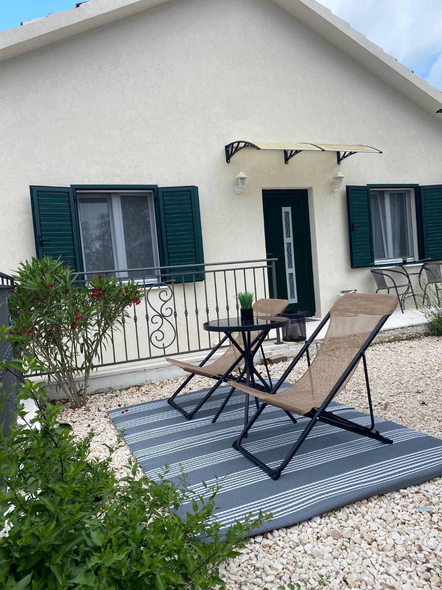 Holiday Home Calma Imotski Extérieur photo